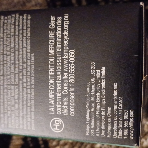 $4 Add-on New Philips Marathon Bulb (27 w = 100 w) - Picture 5 of 7